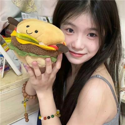 拉莉萨
